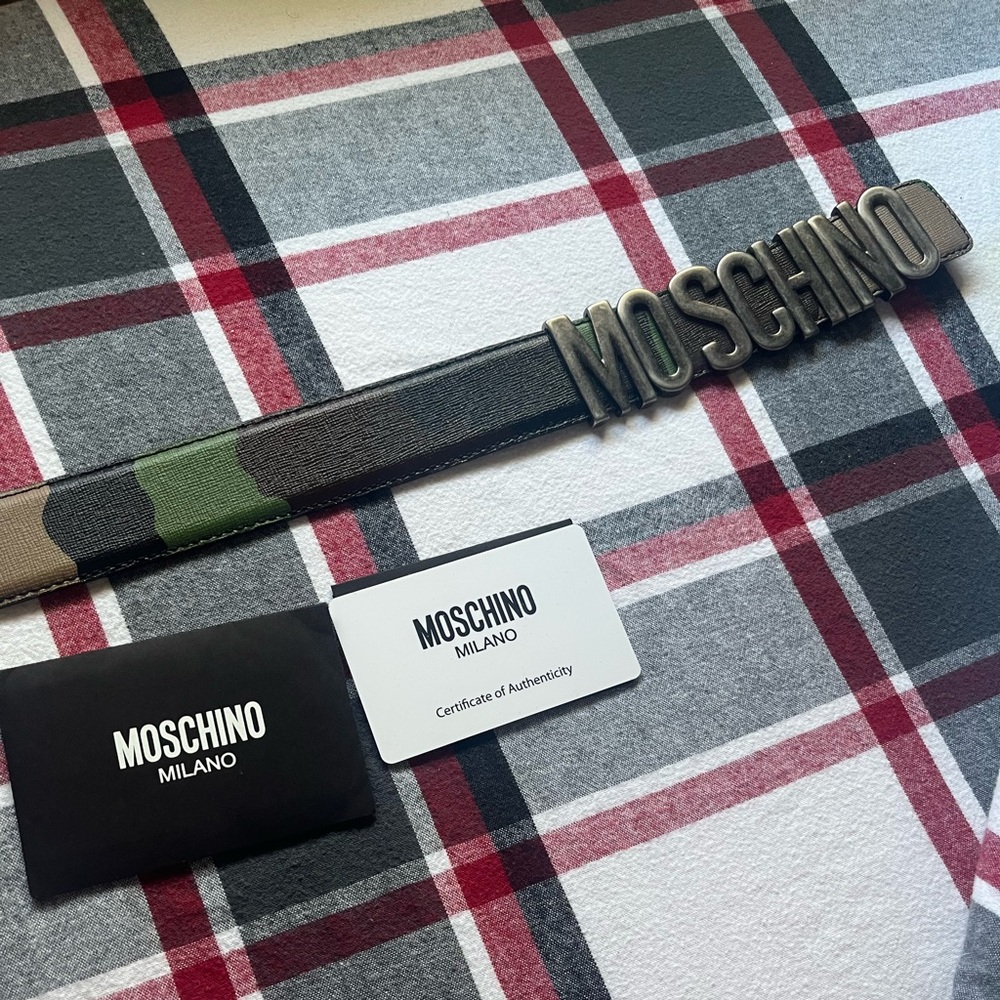 Moschino belt